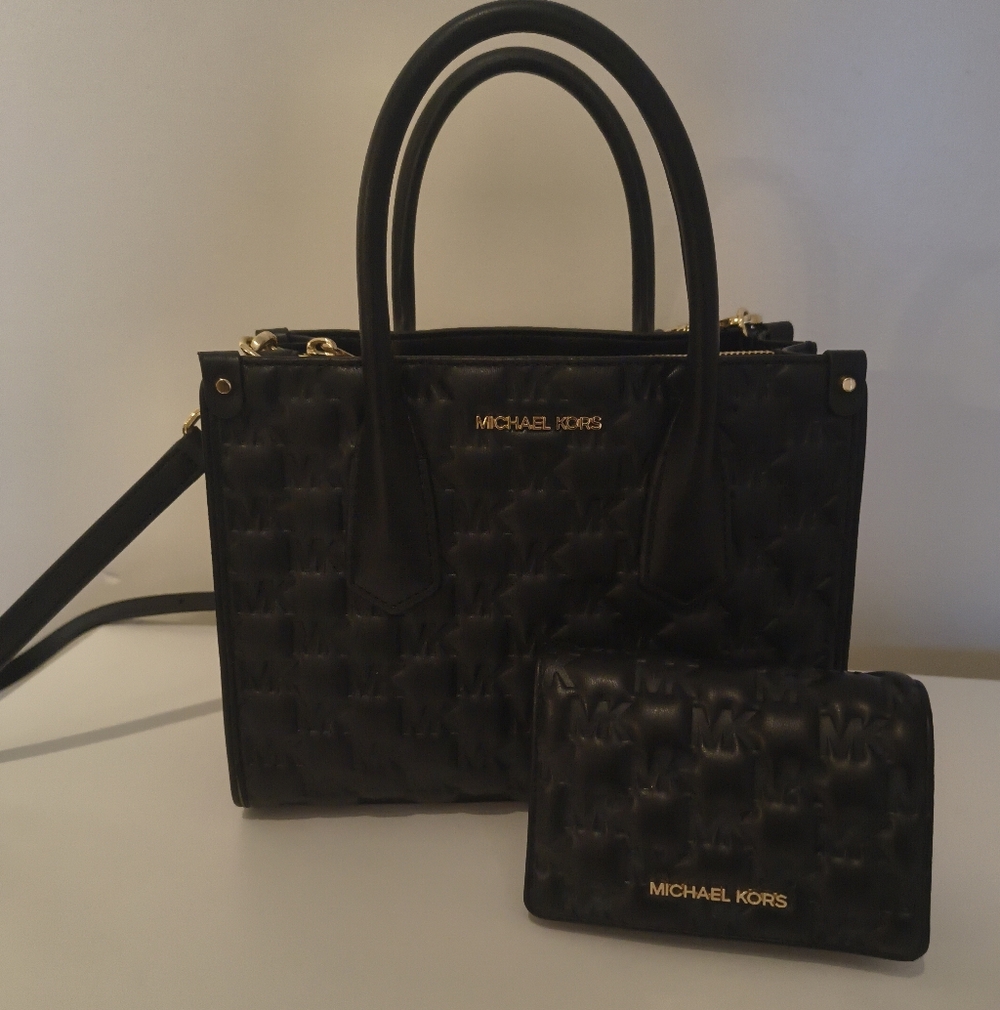 Michael Kors Maple Black Embossed Satchel w/ Matching Wallet, New Cond $100 Set